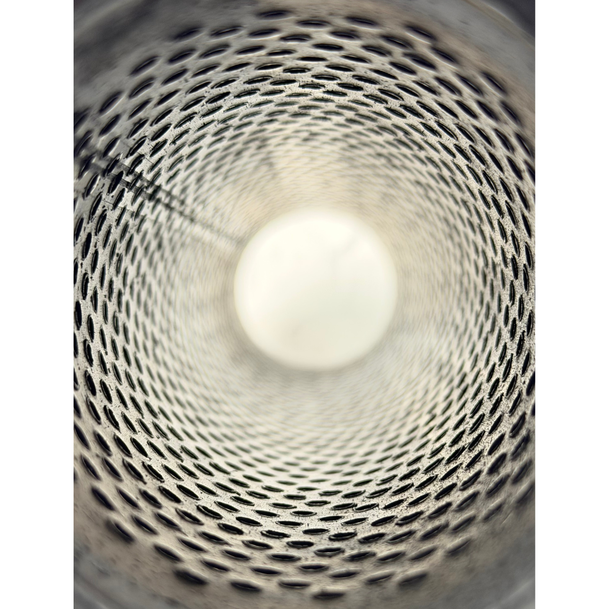 Resonador Deportivo Vorqen Redondo Fibra 4x18 2.5in